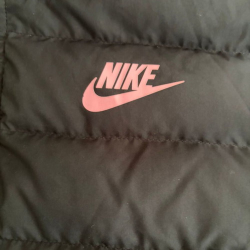 Nike Sportswear kids' puffer jacket, black with pink logo
