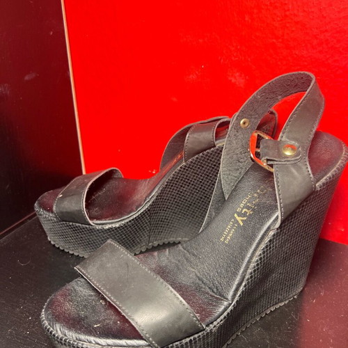 Celebrity black platform shoes used, size 39, 12cm heel