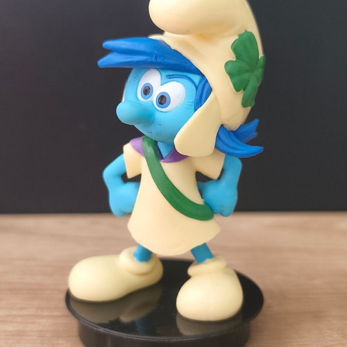Smurfette figure from 2017 like new