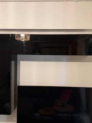 Έπιπλο τηλεόρασης τριπλό Minalode μεταχειρισμένο