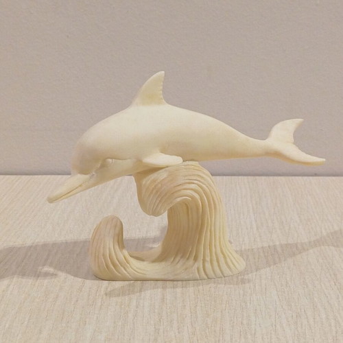 Dolphin handmade alabaster statue like new, 10x16 cm
