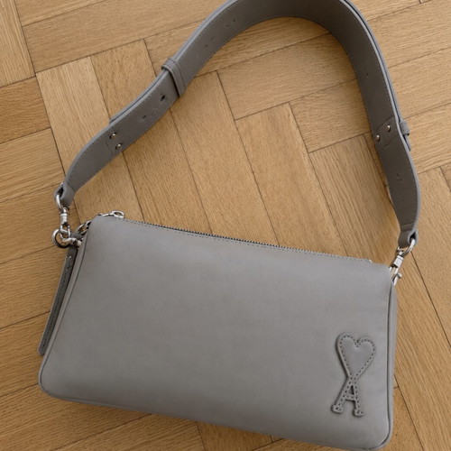 AMI Paris Alexandre Mattiussi shoulder bag, Gris Taupe