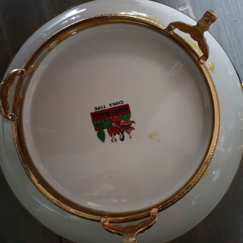 Chinese oval 0.25 opening like new