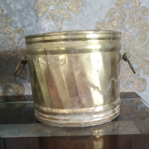Brass vessel for firewood or planter, height 25 cm, diameter 23 cm