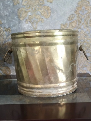 Brass vessel for firewood or planter, height 25 cm, diameter 23 cm
