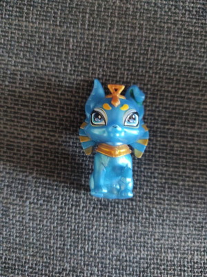 Monster High Doll G3 Cleo de Nile Boo Crew Pet Tut Egyptian Dog used