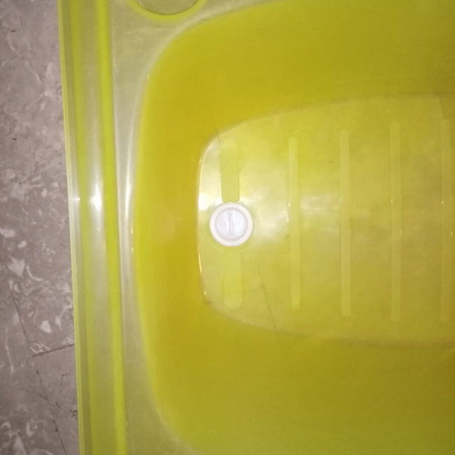 X-Treme baby bath used for home bathtub