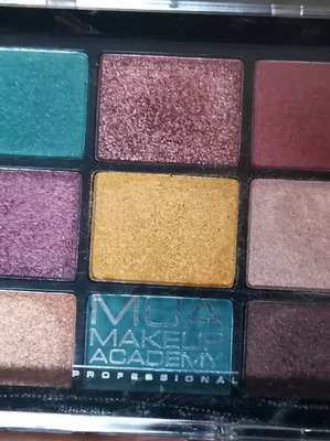Παλέτα σκιών MUA σαν καινούργιο