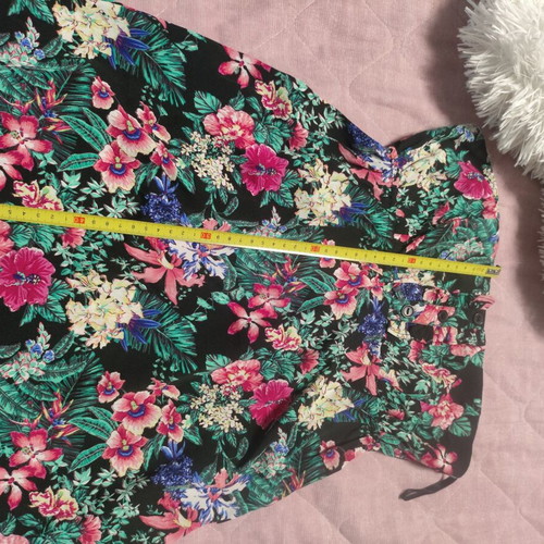 Top blouse used, size small