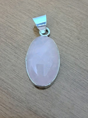 Silver oval pendant with natural Rose Quartz, new