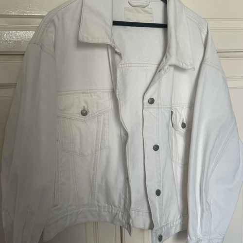 Λευκό τζιν μπουφάν COS σε oversize γραμμή, σαν καινούργιο