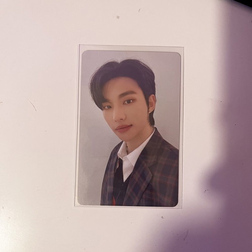 Stray Kids Hyunjin Christmas Evel photocard POB