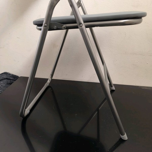 Metal chairs like new, pack of 8