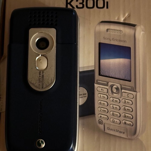 Sony Ericsson K300i used mobile phone with accessories