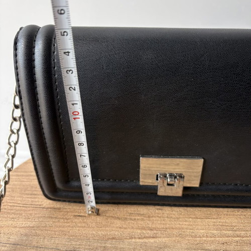 Stradivarius black crossbody bag like new