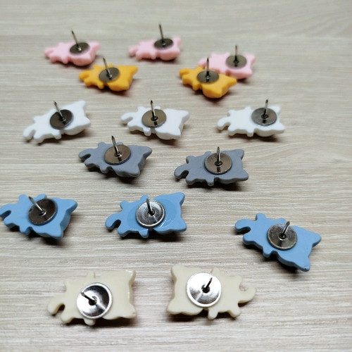 Push pins with kittens new, set of 15 pieces