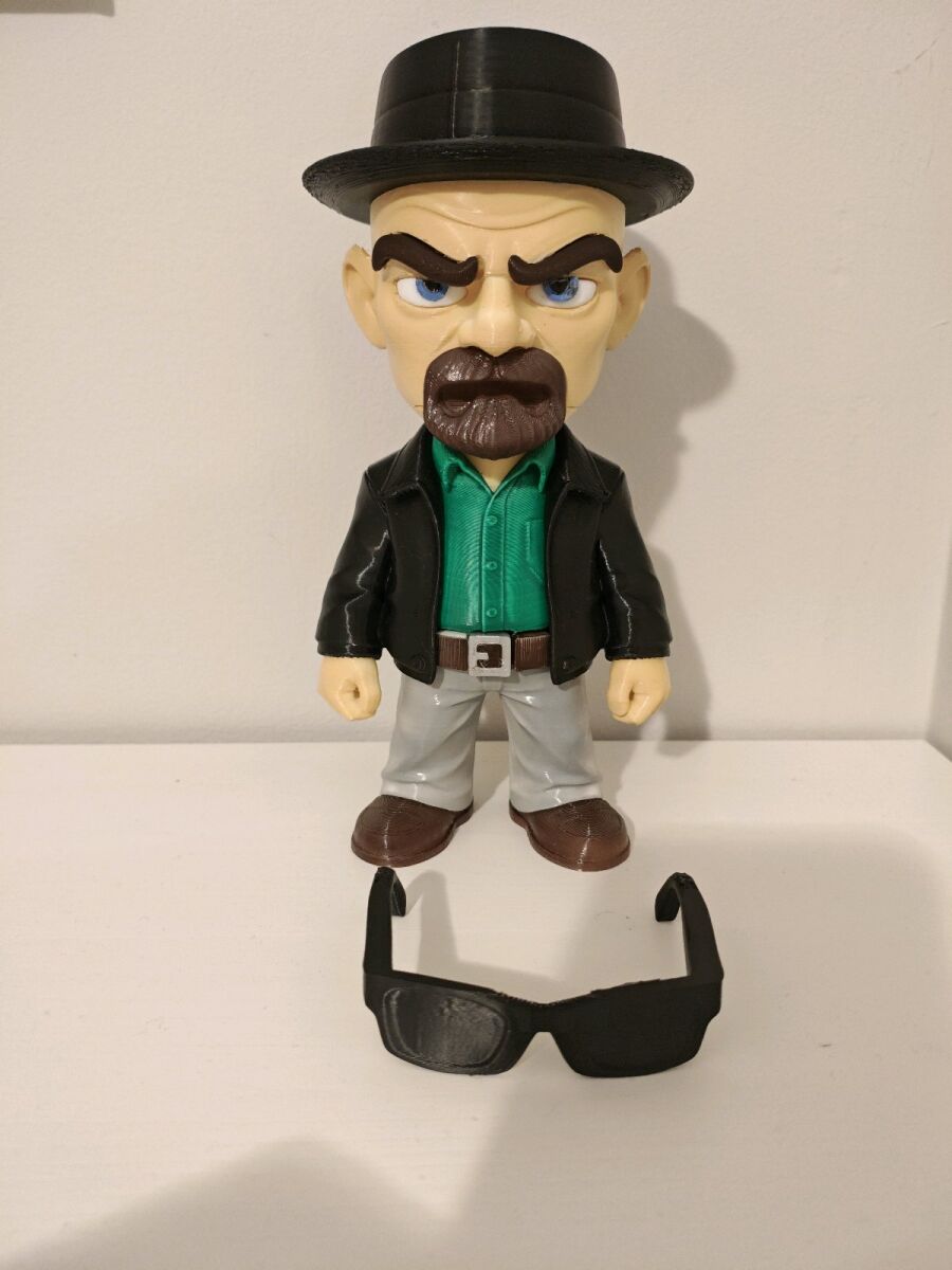 Heisenberg Breaking Bad figure 22cm new - € 15,00 - Vendora.cy