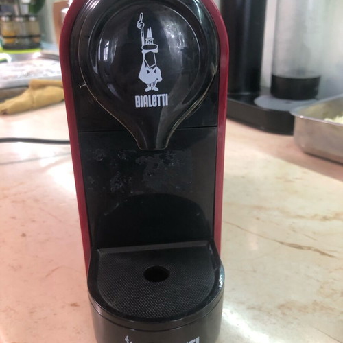 Bialetti coffee machine like new, lightly used