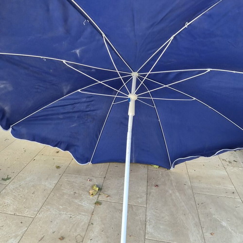 Fabric umbrella 1.80m diameter, like new