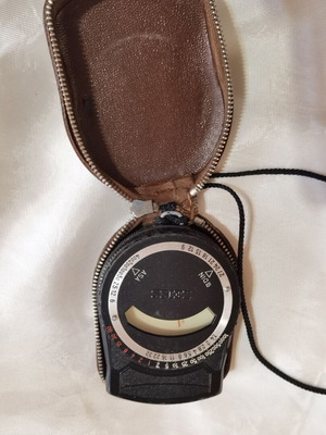 Sver light meter like new from GDR with original case