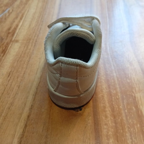 Adidas children's shoes size 21 used, black and white sports