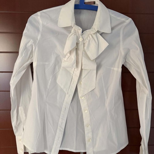 Milk & Honey London white shirt with bow, size S, like new
