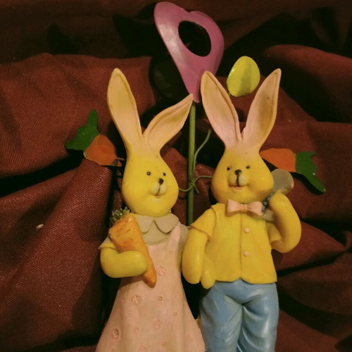 Easter decorative gifts like new with rabbits and eggs