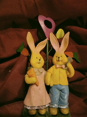 Easter decorative gifts like new with rabbits and eggs