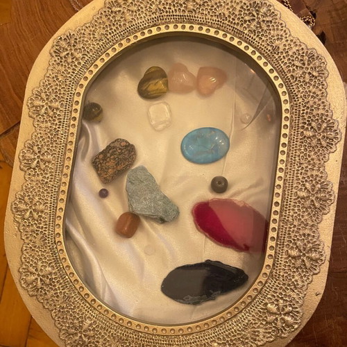 Collection of rocks and semi-precious stones like new with case
