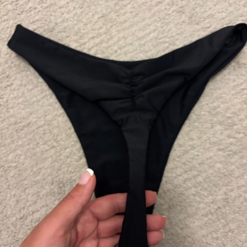 String bikini new, size M, black