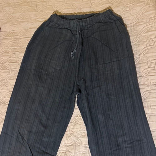Black pants like new, small size