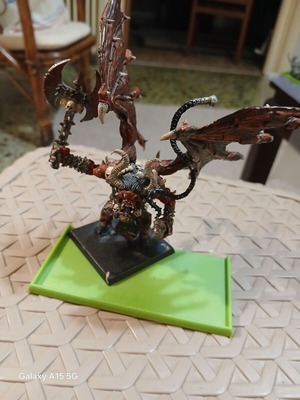 Warhammer Chaos Bloodthirster metal model painted, like new