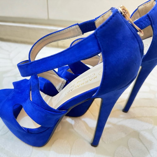 Blue platforms size 37 mint condition, 15 cm heel