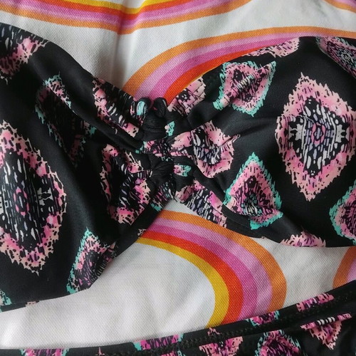Primark strapless bikini like new, black with multicolor design