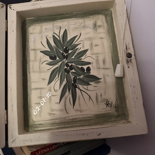 Handmade Case for Couple with Glass and Magnet Closure