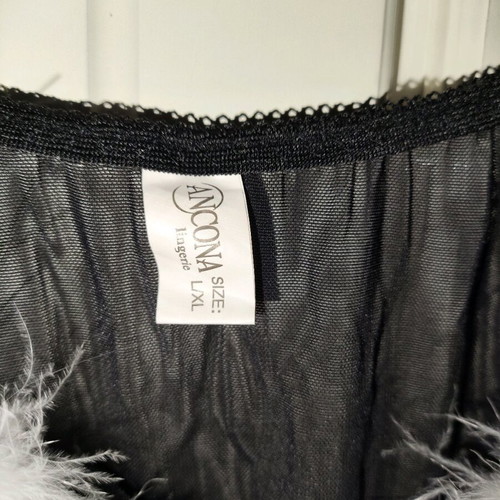 Lingerie used s/m with fur and silver threads