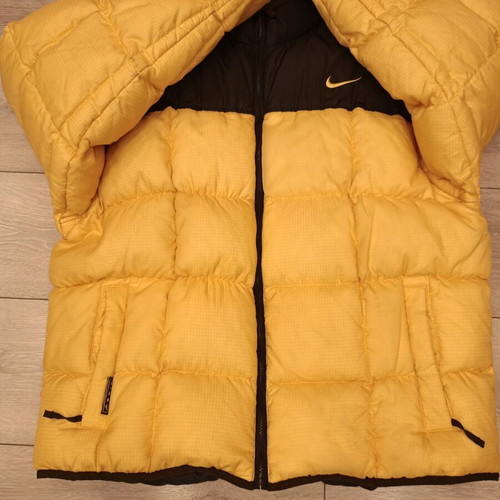 Nike puffer jacket used, yellow and black colorblock