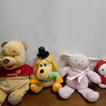 Plush dolls like new
