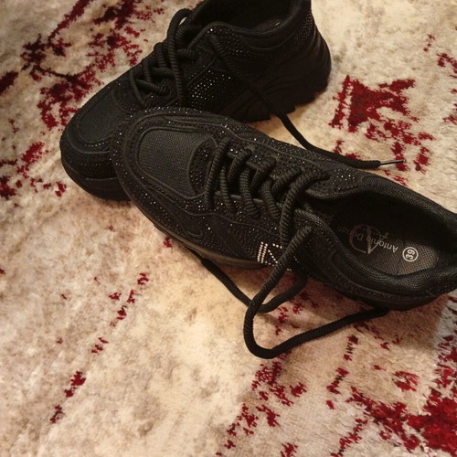 Snickers athletic shoes like new with rhinestones Voi Noi size 39 black