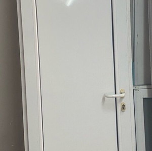 ΠΟΡΤΑ ΑΛΟΥΜΙΝΙΟΥ