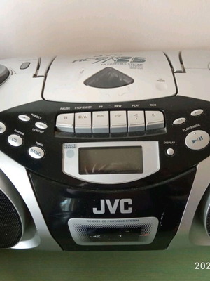 JVC RC-EX25 φορητό CD ραδιοκασετόφωνο σε ασημί
