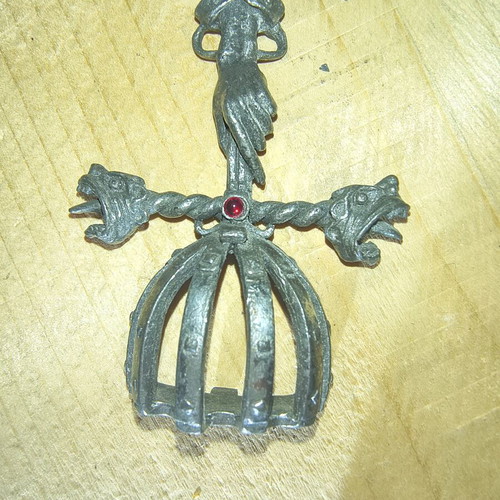 Vintage 1995 Gothic Pewter Heraldic Pendant Brooch used