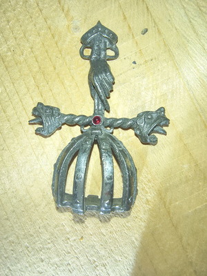 Vintage 1995 Gothic Pewter Heraldic Pendant Brooch used