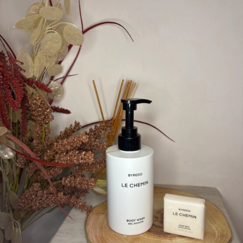 Byredo Le Chemin Shower Gel with Gift Soap New