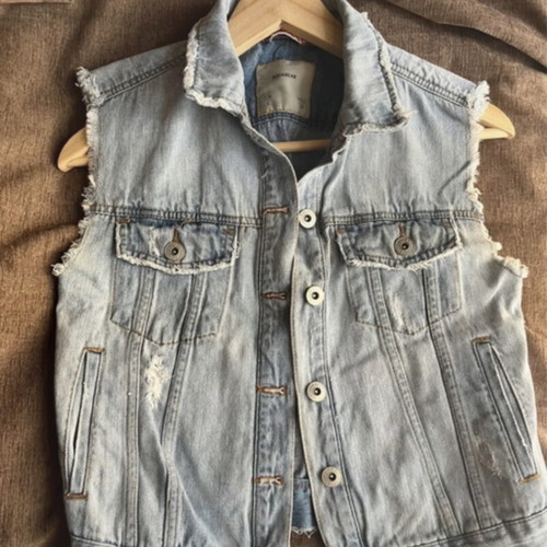 Denim vest light color like new Pull & Bear