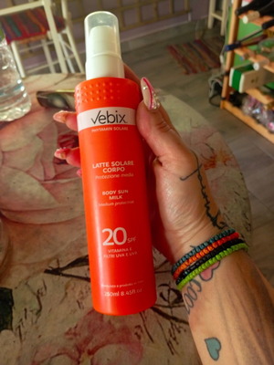 Vebix SPF 20 Body Sun Milk 250 ml new
