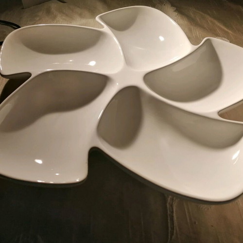 White ordeviera new with 5 sections, approx. 40 cm diameter