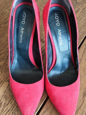 Moyo Athens red pumps size 38 like new
