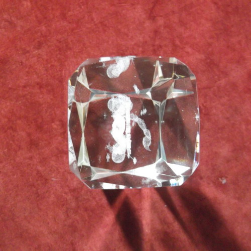 Crystal glass used Scorpio laser engraved paperweight