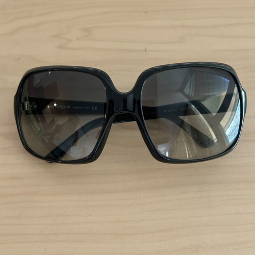 Vogue VO2513 oversized sunglasses, black